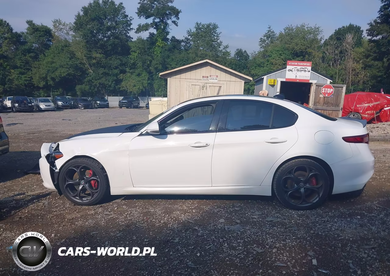 2018 Alfa Romeo Giulia Ti Sport Awd VIN:ZARFAEEN0J7573875 - 14