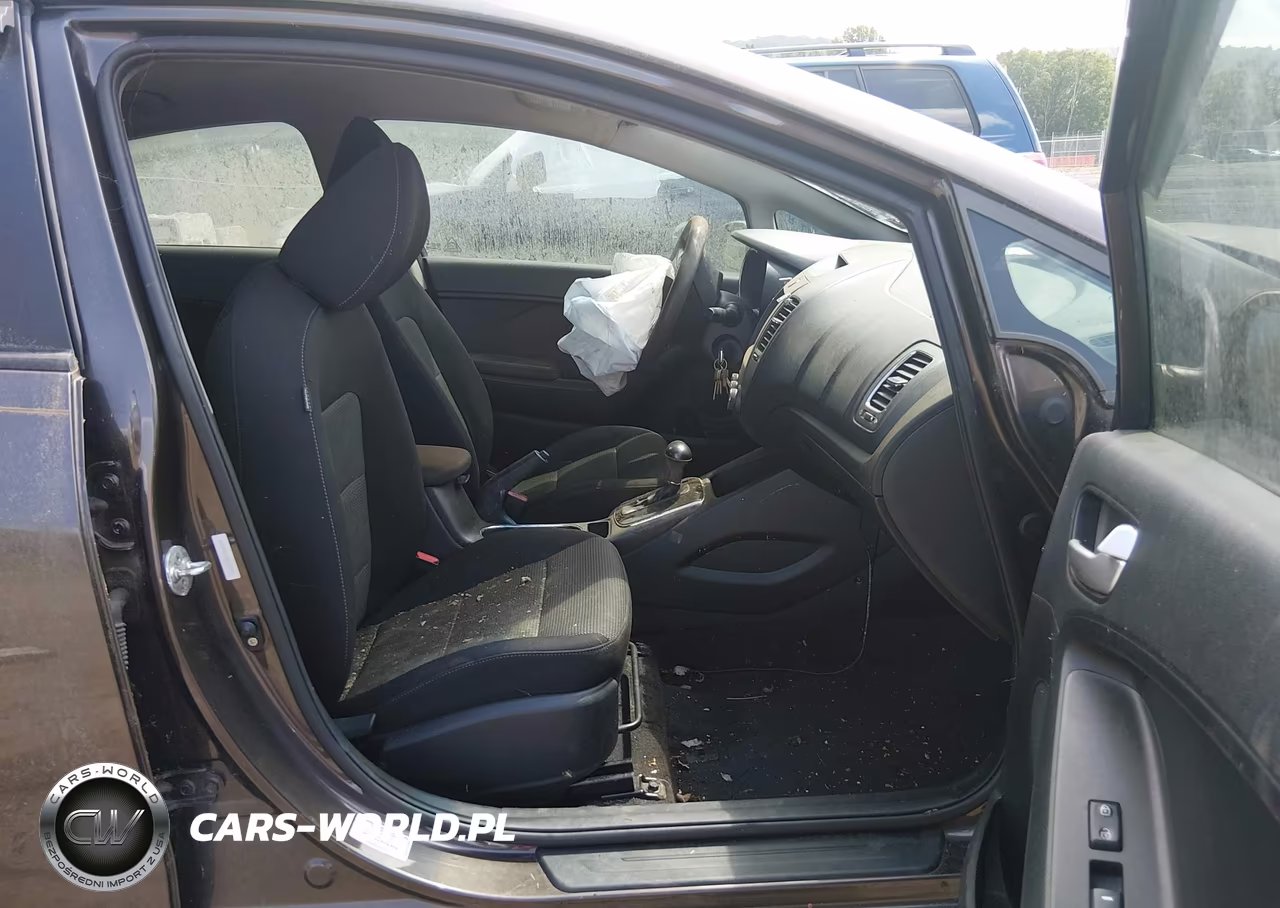 2017 Kia Forte Lx VIN:3KPFK4A73HE140053 - 5
