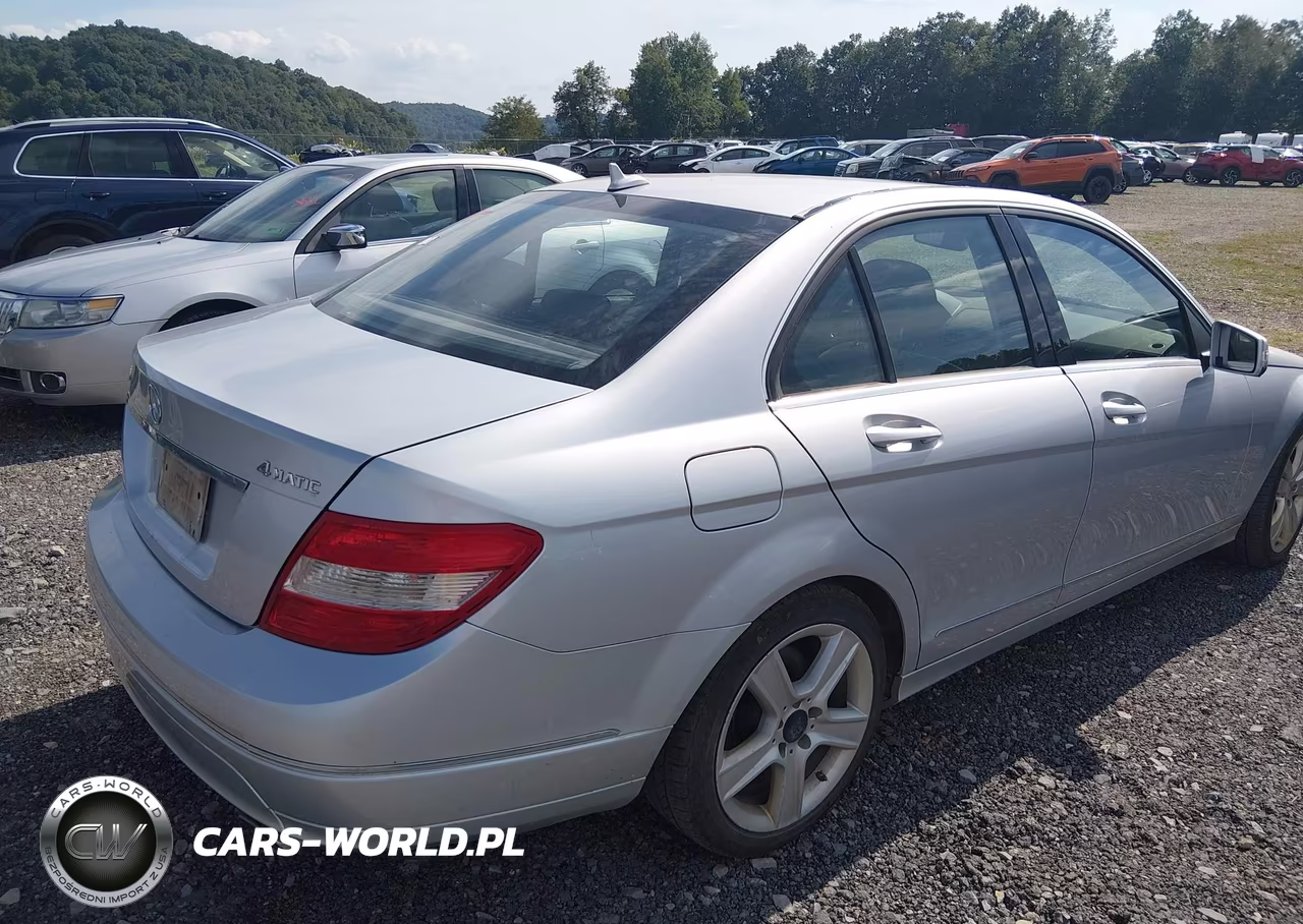 2011 Mercedes-Benz C 300 Luxury 4Matic-Sport 4Matic VIN:WDDGF8BB6BR174167 - 4