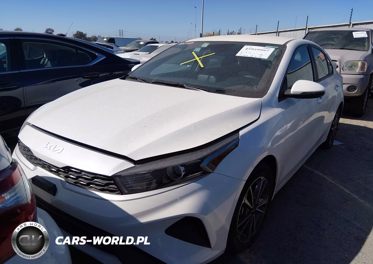 2023 Kia Forte Lxs VIN:3KPF24AD0PE609863 - 12