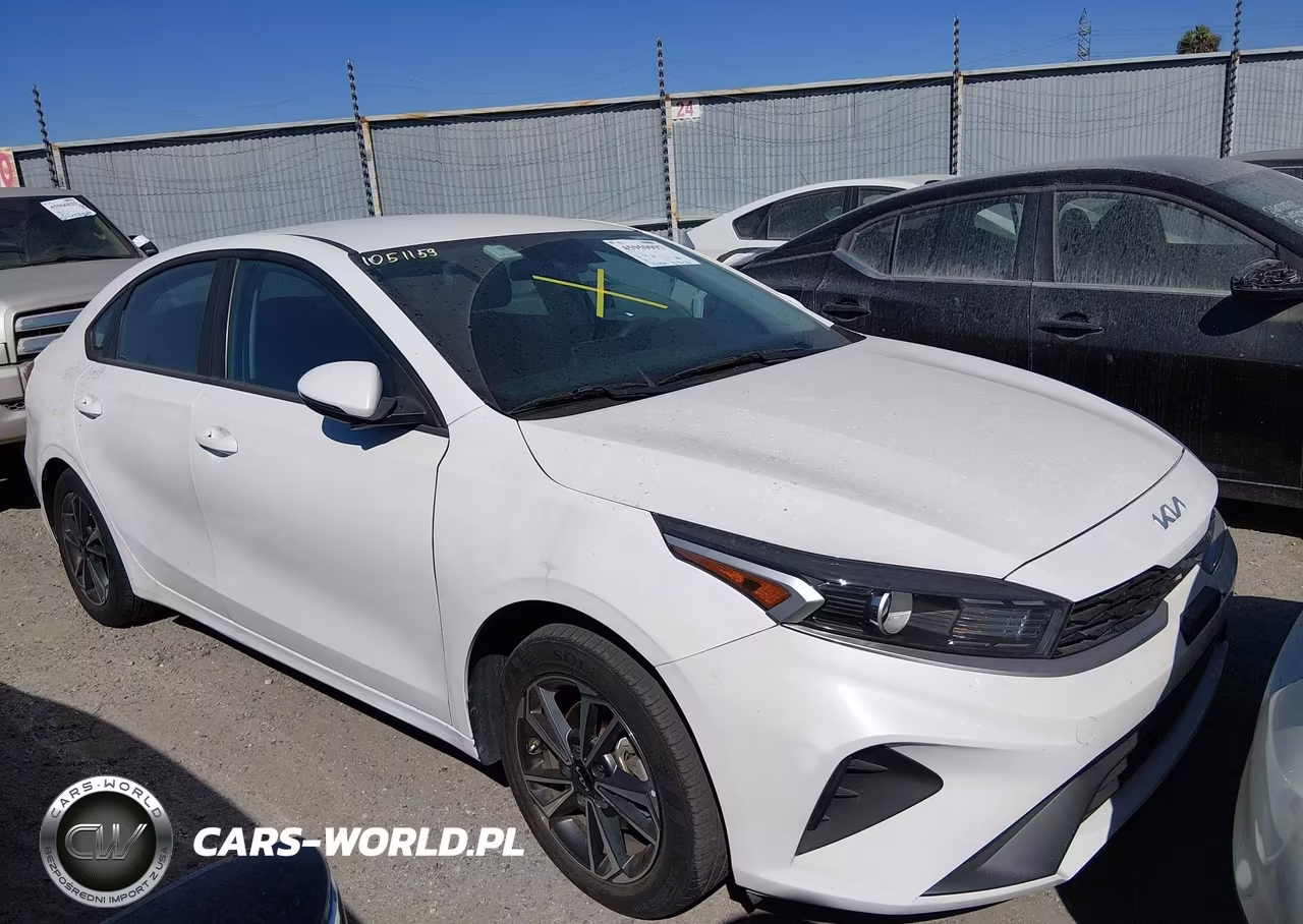 2023 Kia Forte Lxs VIN:3KPF24AD0PE609863 - 13