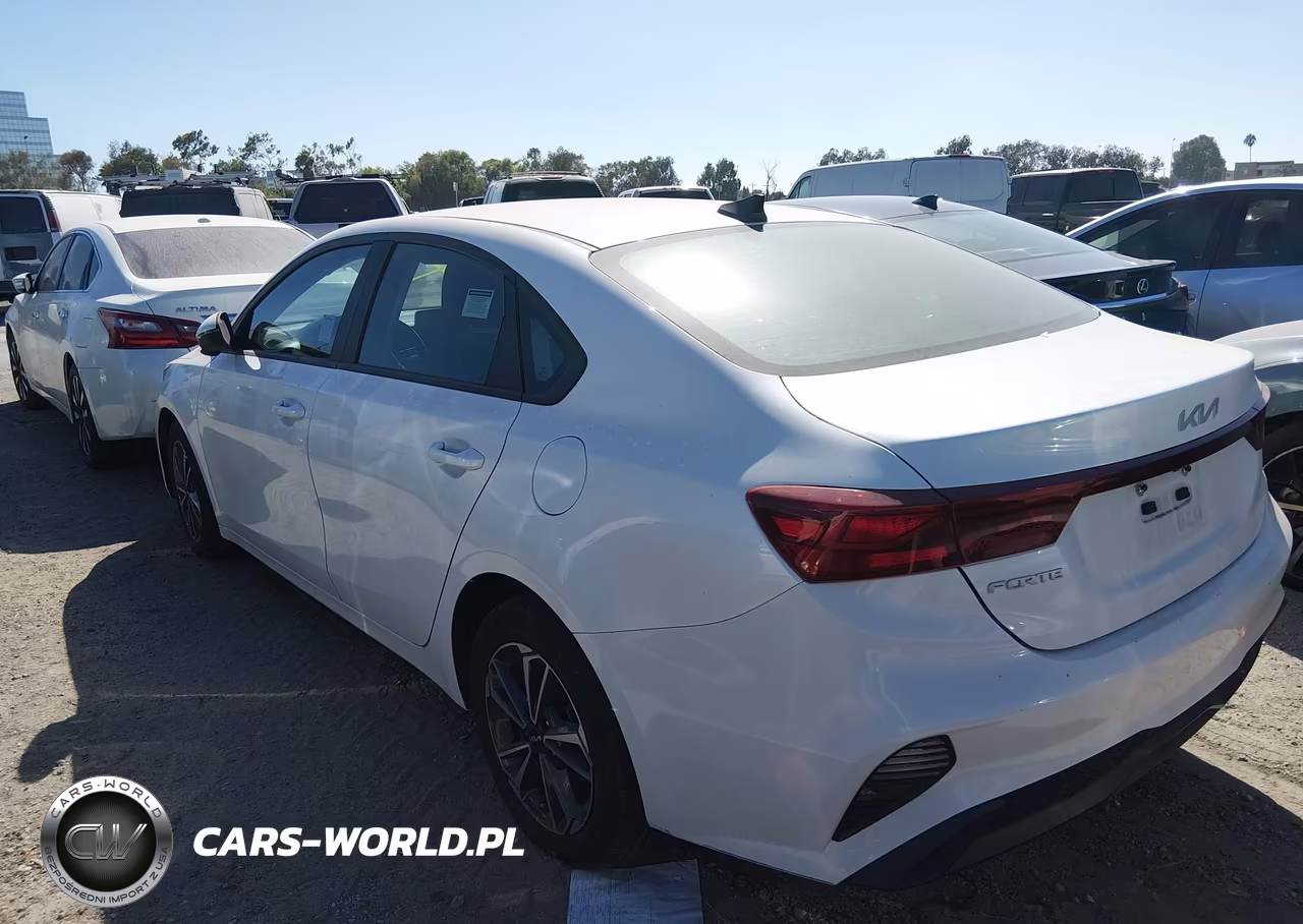 2023 Kia Forte Lxs VIN:3KPF24AD0PE609863 - 14