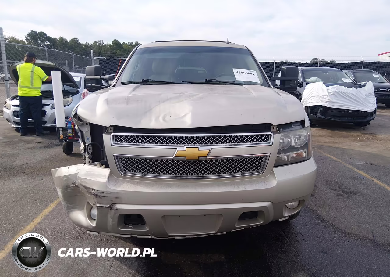 2013 Chevrolet Tahoe Lt VIN:1GNSKBE0XDR288397 - 13