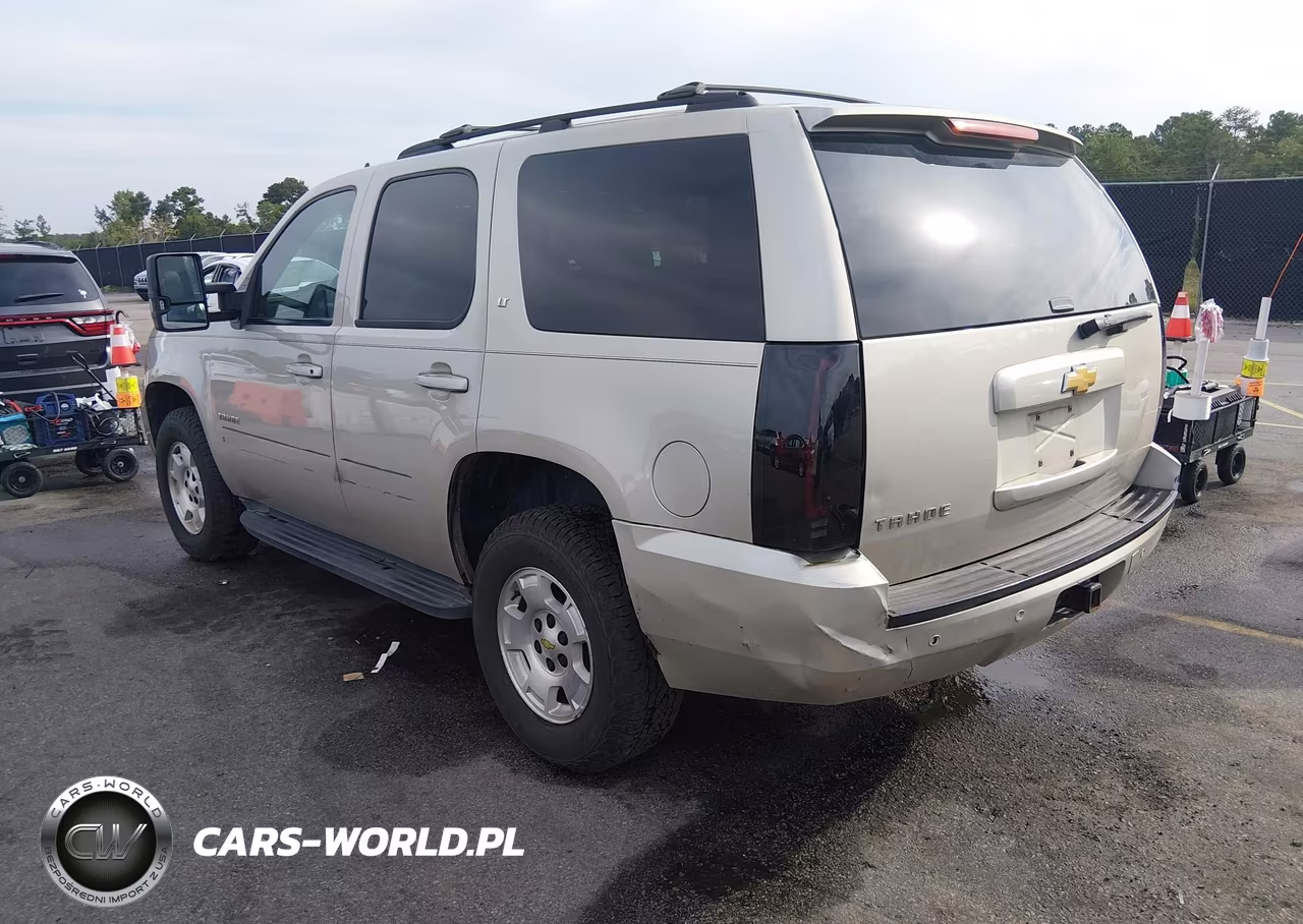 2013 Chevrolet Tahoe Lt VIN:1GNSKBE0XDR288397 - 3