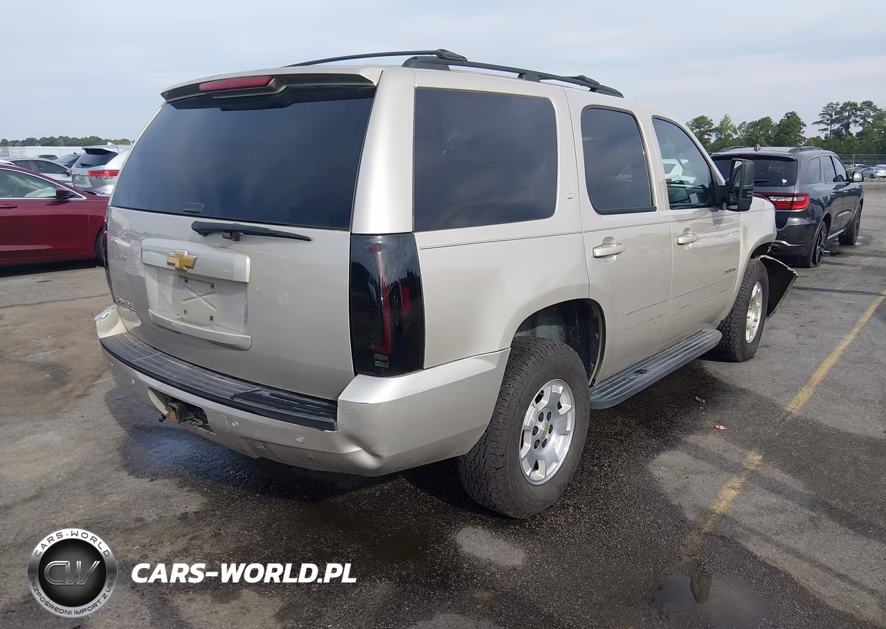 2013 Chevrolet Tahoe Lt VIN:1GNSKBE0XDR288397 - 4