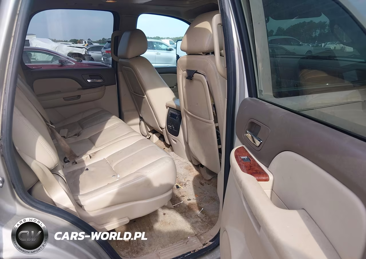 2013 Chevrolet Tahoe Lt VIN:1GNSKBE0XDR288397 - 8