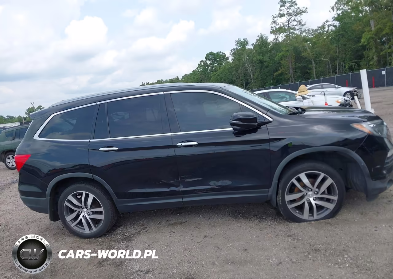 2016 Honda Pilot Touring VIN:5FNYF5H99GB056080 - 13