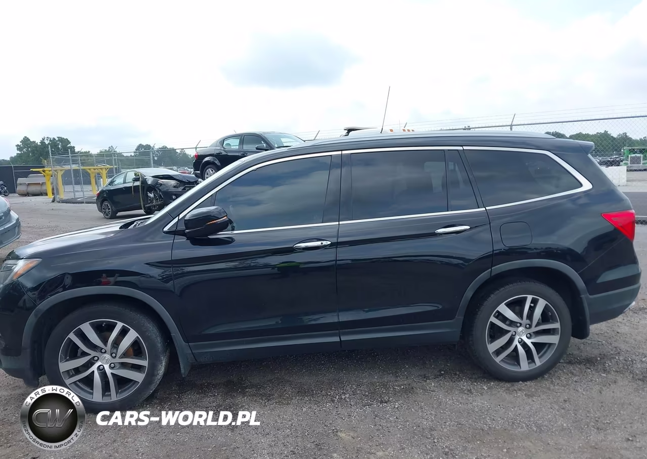 2016 Honda Pilot Touring VIN:5FNYF5H99GB056080 - 14