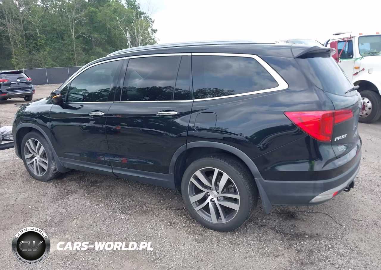 2016 Honda Pilot Touring VIN:5FNYF5H99GB056080 - 3