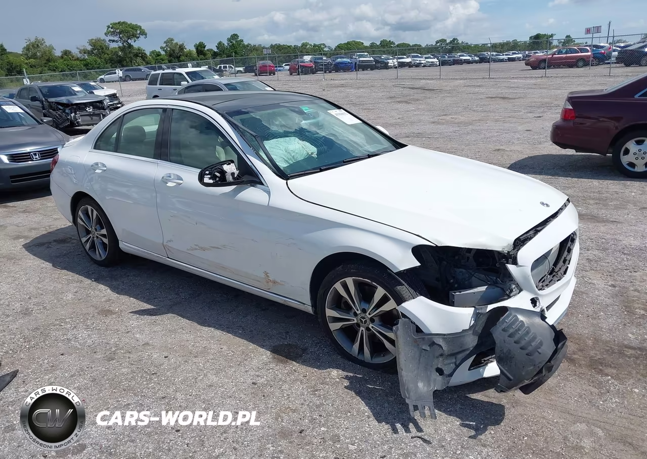 2018 Mercedes-Benz C 300 4Matic
