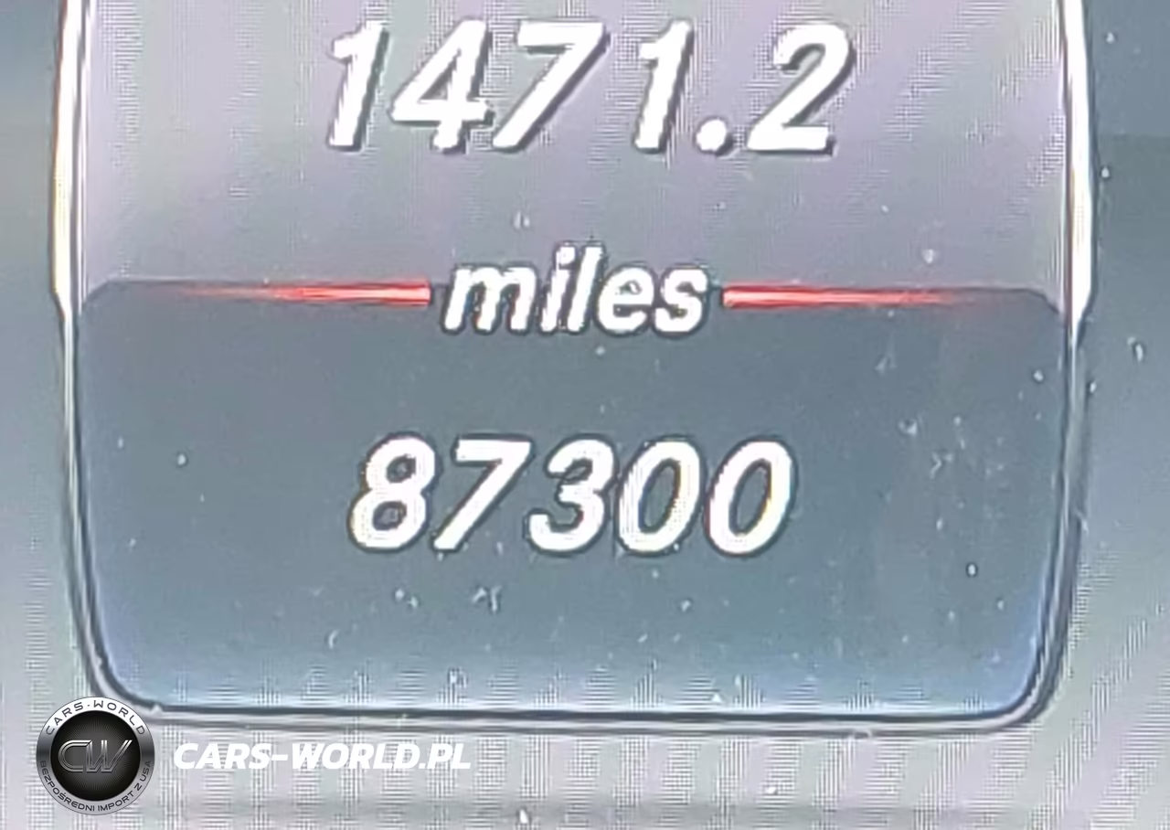 2018 Mercedes-Benz C 300 4Matic VIN:WDDWF4KB8JR319955 - 15