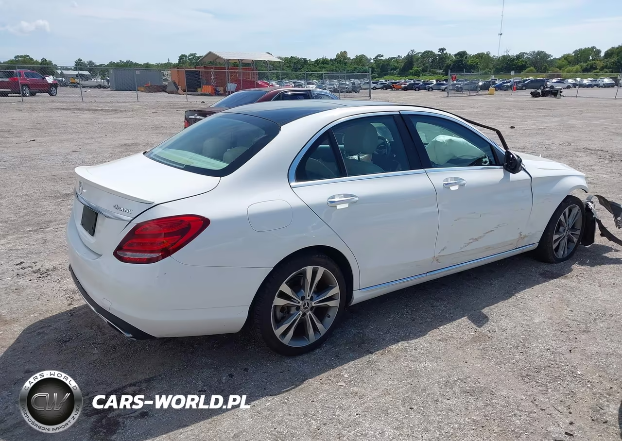 2018 Mercedes-Benz C 300 4Matic VIN:WDDWF4KB8JR319955 - 4