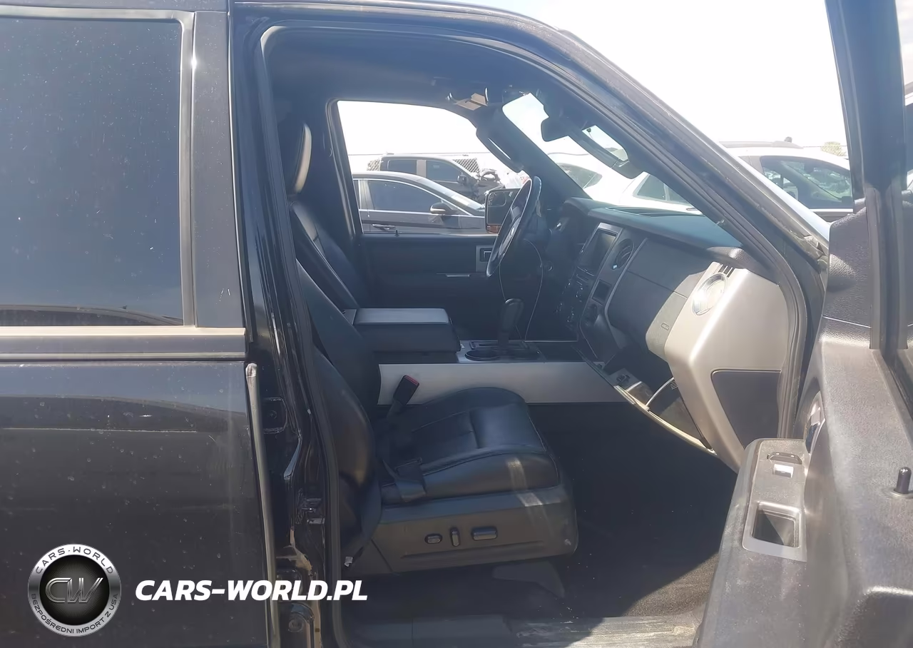 2015 Ford Expedition Xlt VIN:1FMJU1HT2FEF33598 - 5