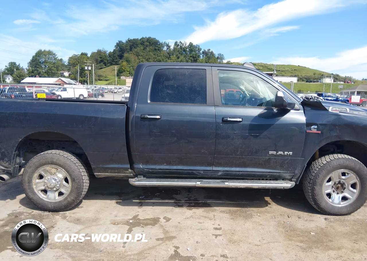 2019 Ram 2500 Big Horn 4X4 6'4 Box VIN:3C6UR5DL2KG543705 - 14