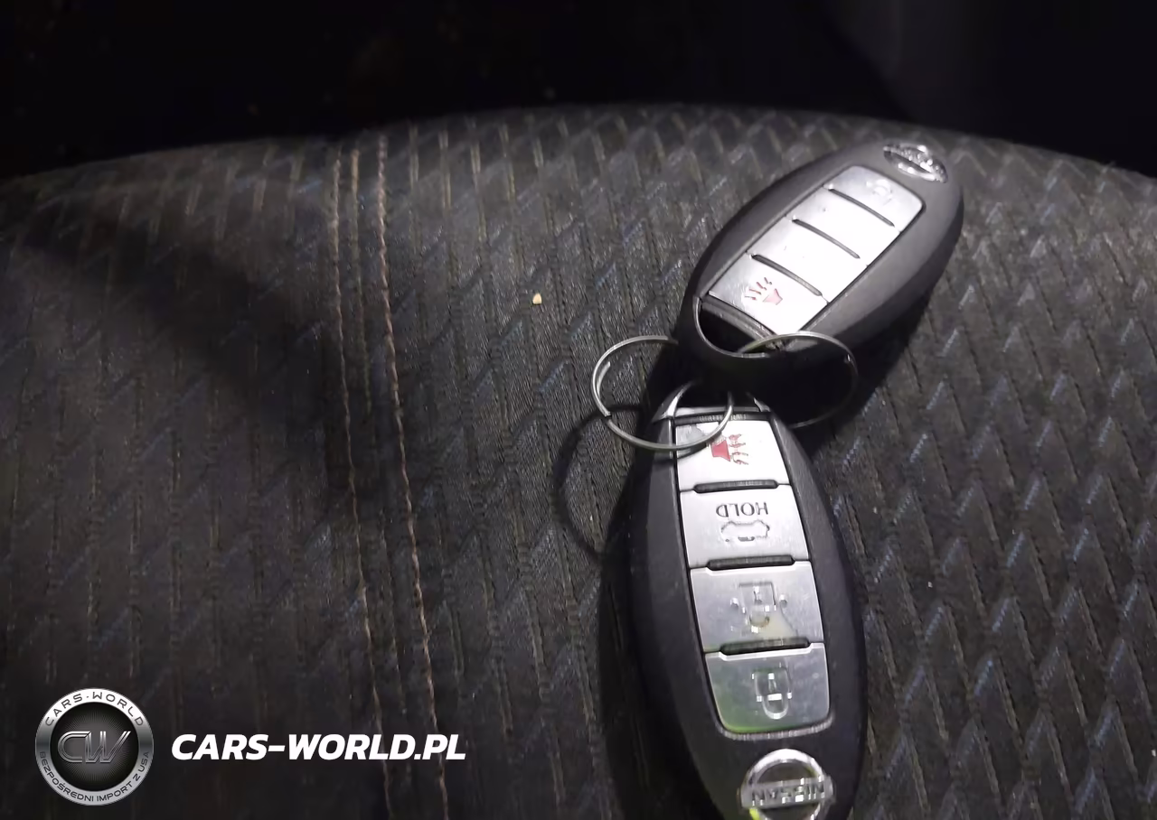 2015 Nissan Sentra Sr VIN:3N1AB7AP0FY217178 - 11
