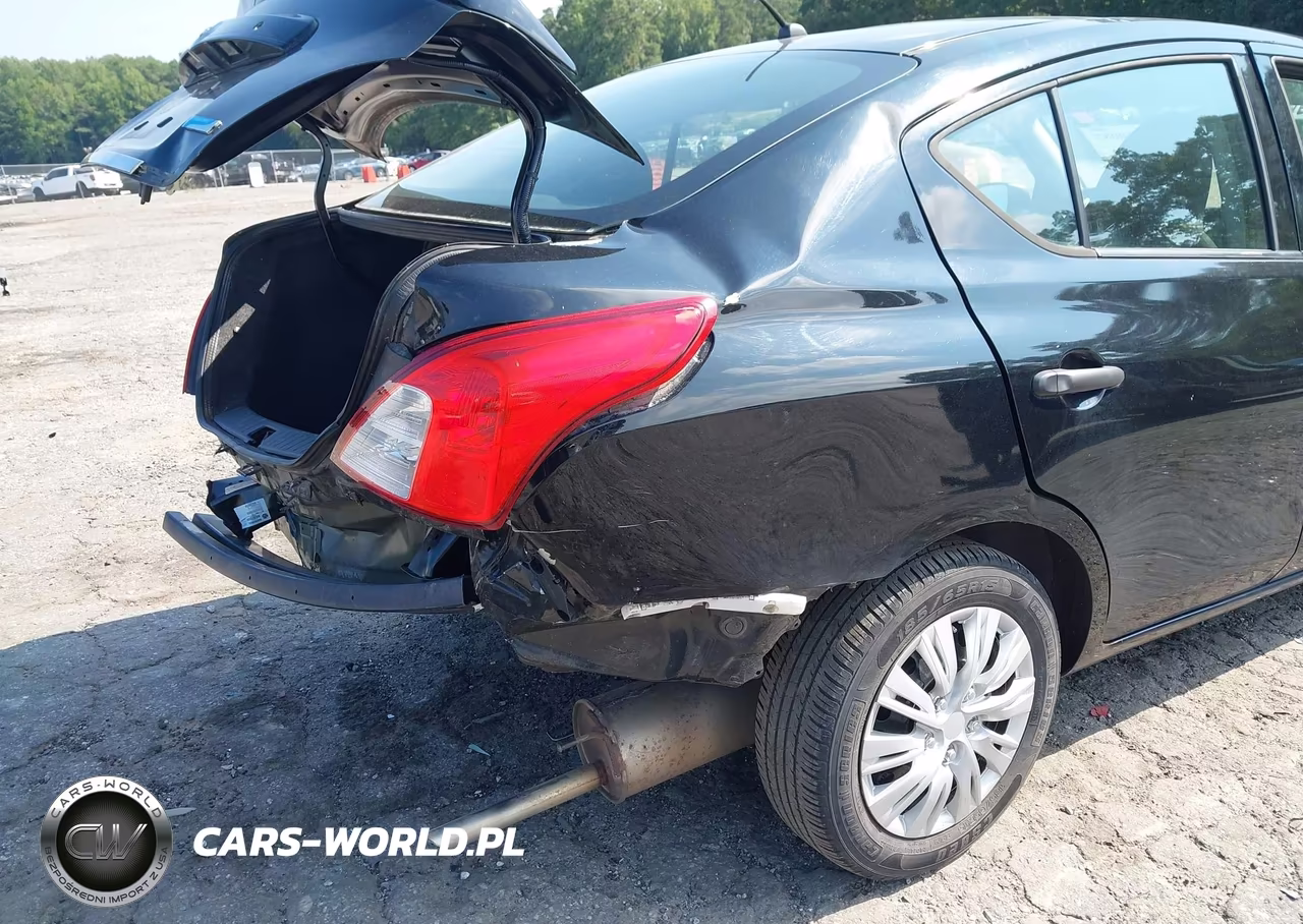 2015 Nissan Versa 1.6 S+ VIN:3N1CN7AP7FL804961 - 18