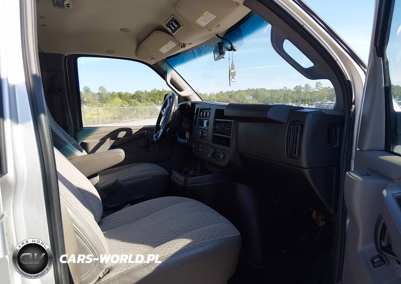 2019 Chevrolet Express 3500 Ls VIN:1GAZGNFG9K1335588 - 5