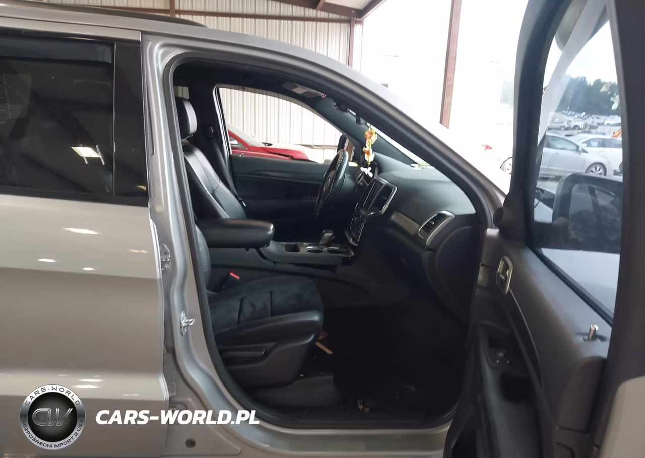 2018 Jeep Grand Cherokee Altitude 4X2 VIN:1C4RJEAG3JC109517 - 5