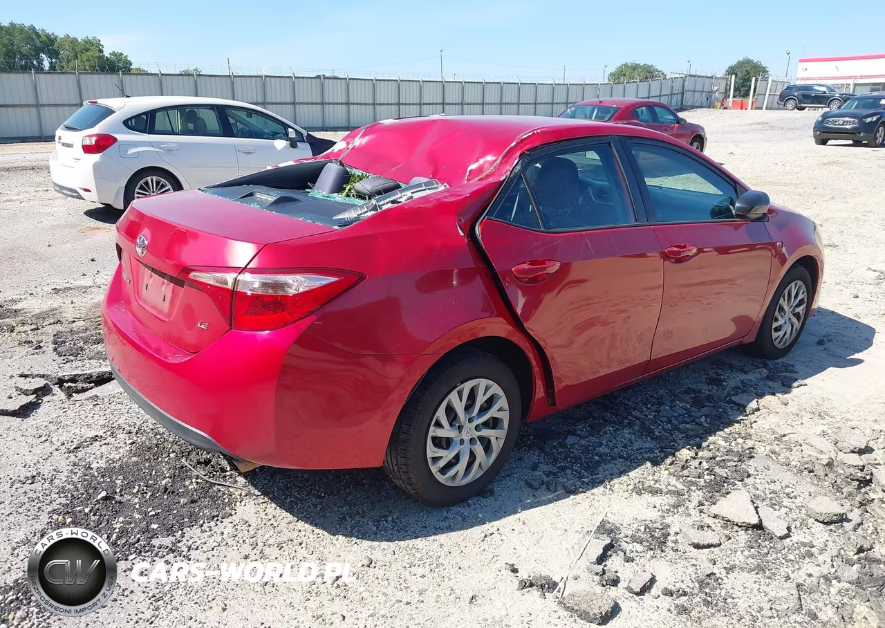 2017 Toyota Corolla Le VIN:5YFBURHEXHP617571 - 4