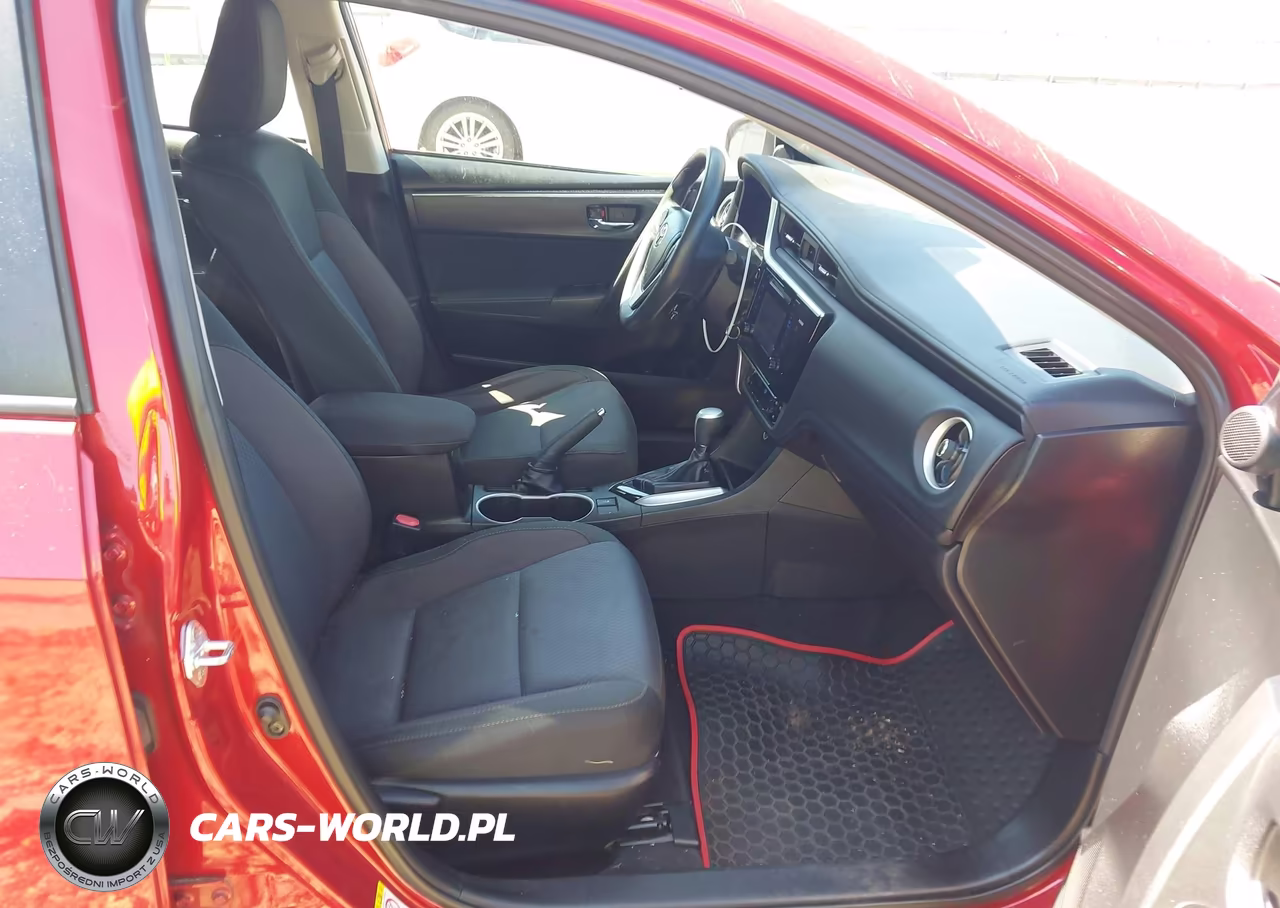 2017 Toyota Corolla Le VIN:5YFBURHEXHP617571 - 5