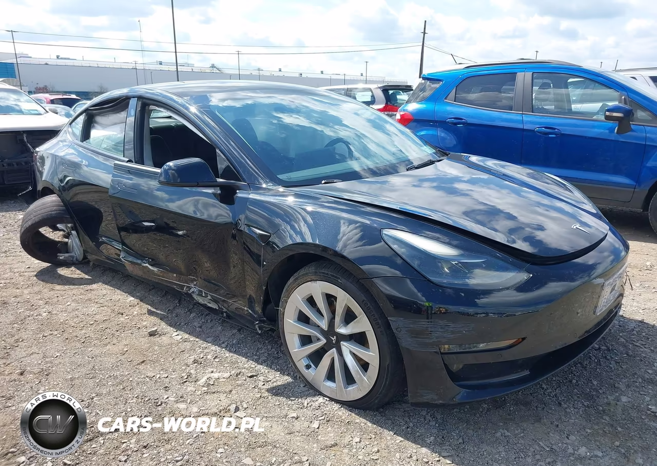 TESLA MODEL 3 – zdjęcie 1 z 21
