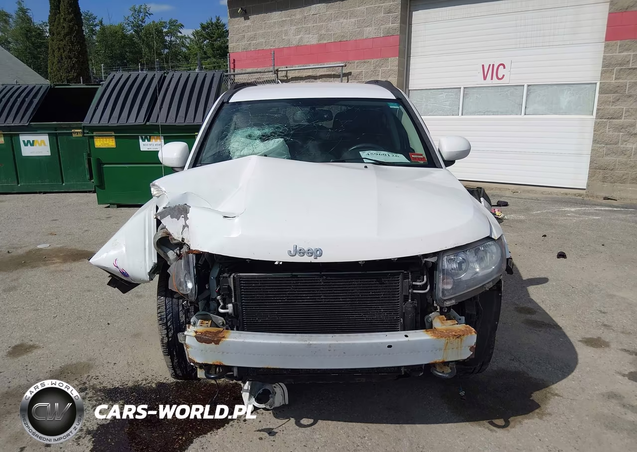 2015 Jeep Compass Latitude VIN:1C4NJDEB5FD425364 - 12