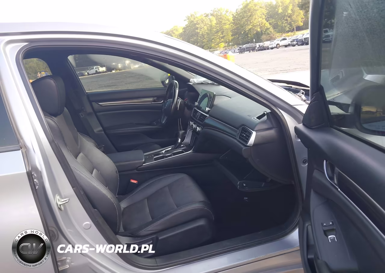 2019 Honda Accord Sport VIN:1HGCV1F33KA145604 - 5