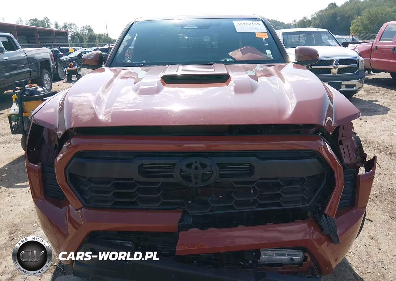 2025 Toyota Tacoma Trd Sport VIN:3TMLB5JN4SM088372 - 13