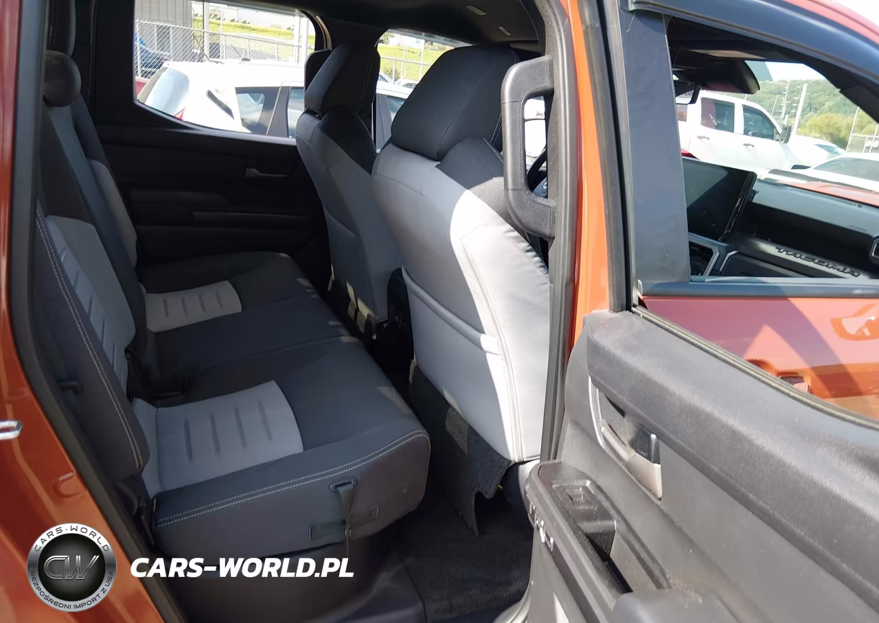 2025 Toyota Tacoma Trd Sport VIN:3TMLB5JN4SM088372 - 8