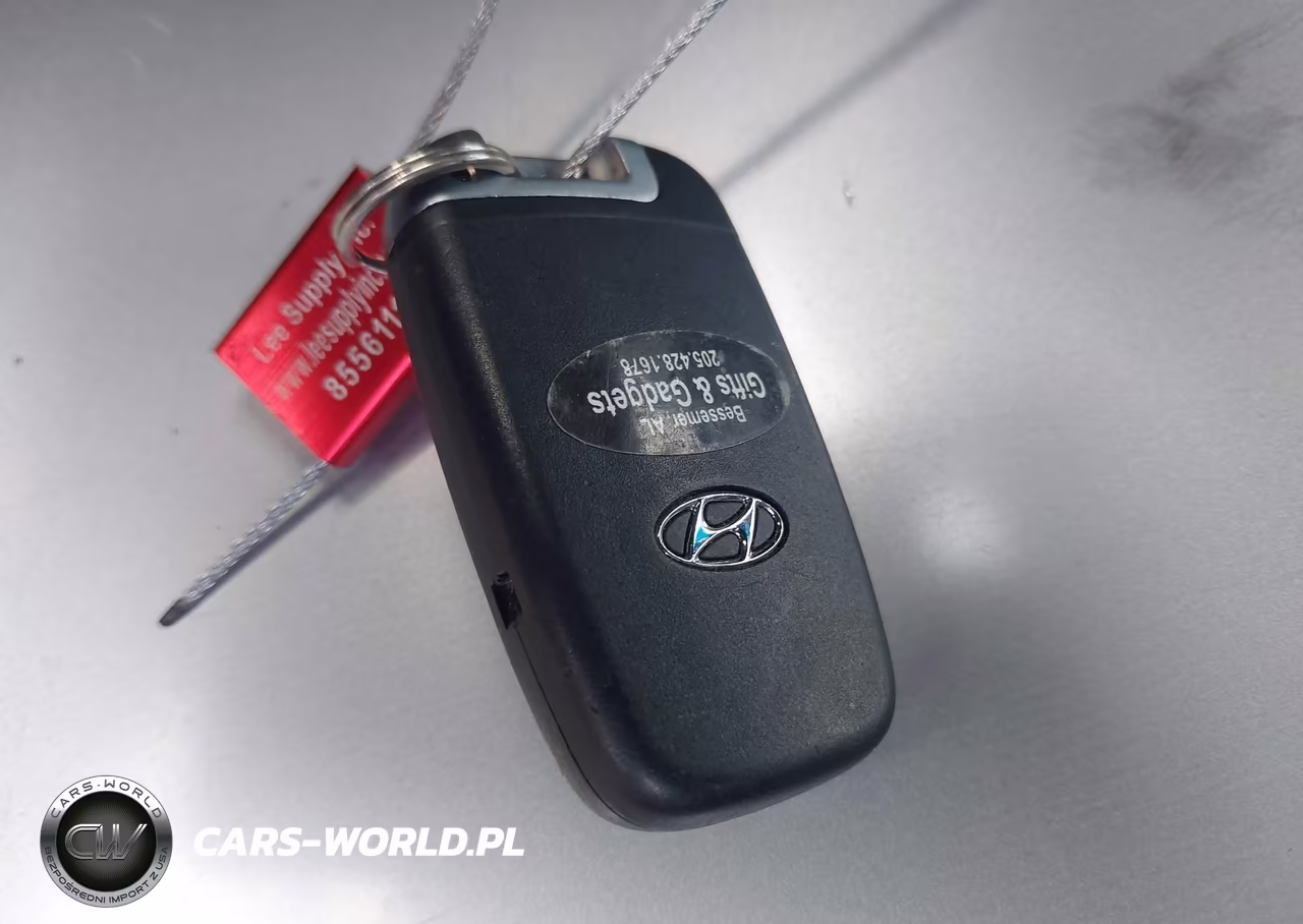 2016 Hyundai Veloster VIN:KMHTC6AD3GU299197 - 11