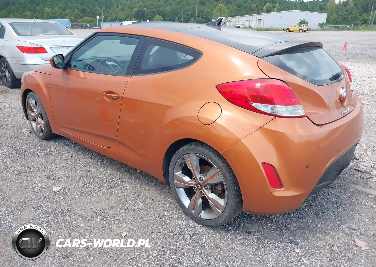 2016 Hyundai Veloster VIN:KMHTC6AD3GU299197 - 3