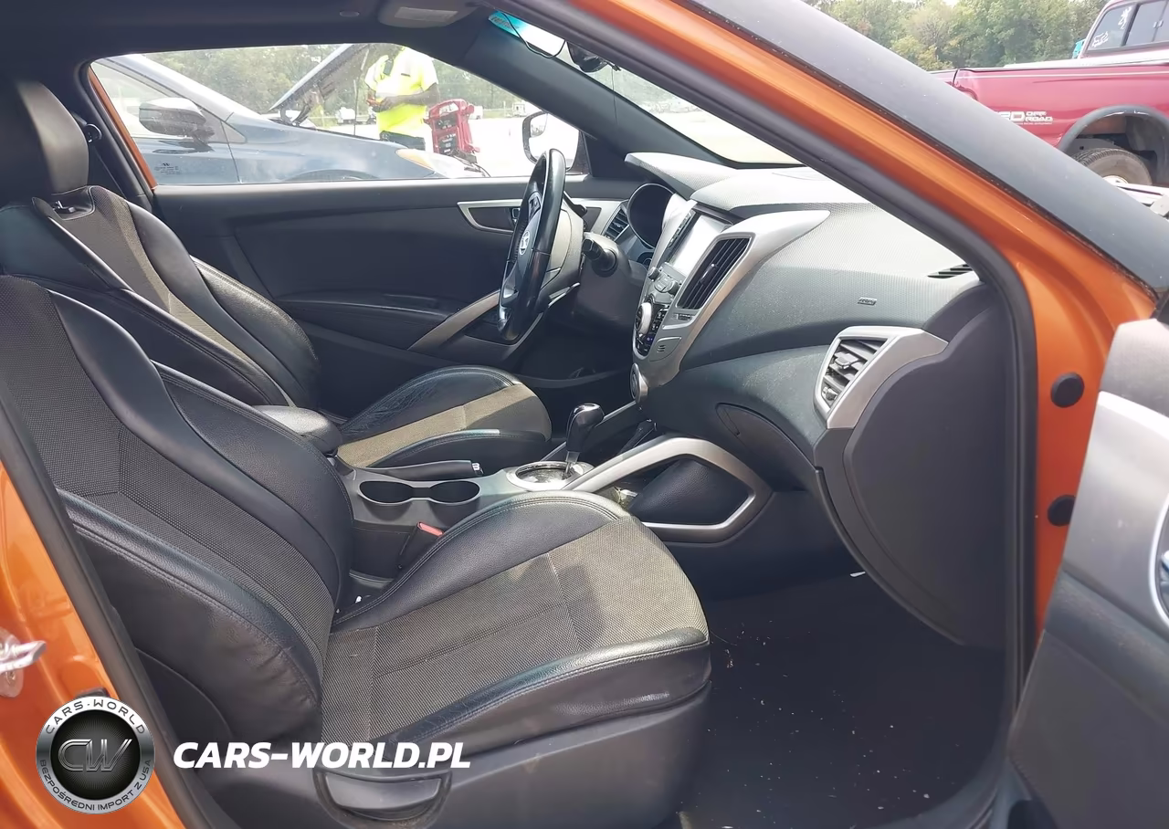 2016 Hyundai Veloster VIN:KMHTC6AD3GU299197 - 5