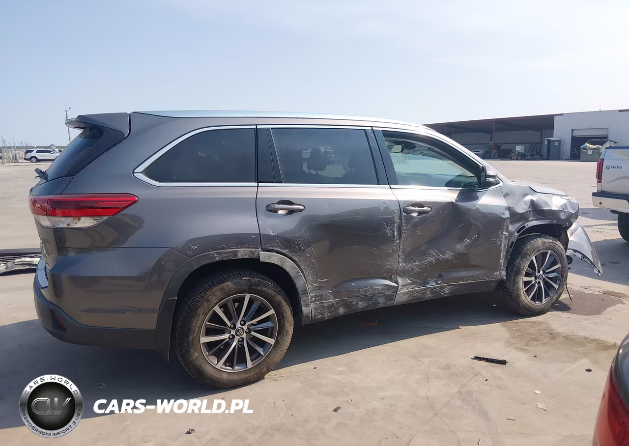 2019 Toyota Highlander Xle VIN:5TDJZRFH1KS618505 - 14