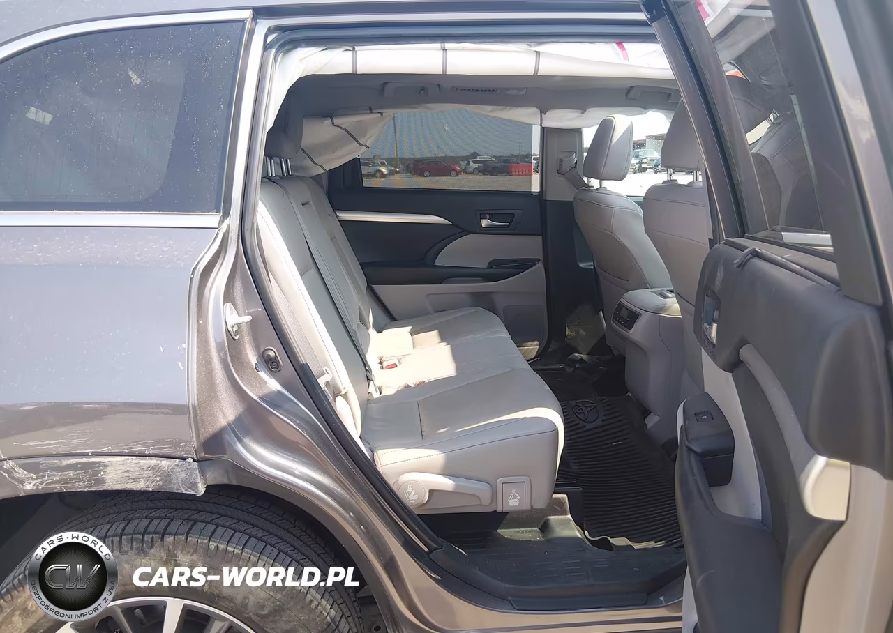 2019 Toyota Highlander Xle VIN:5TDJZRFH1KS618505 - 8
