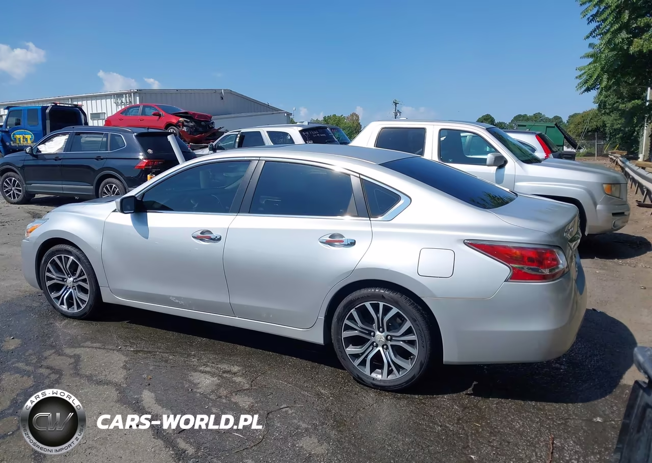 2014 Nissan Altima 2.5 S VIN:1N4AL3APXEC117251 - 15