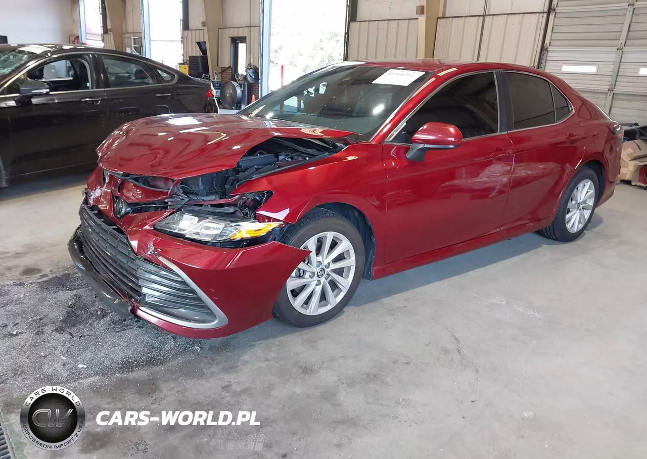 2022 Toyota Camry Le VIN:4T1C11AKXNU675981 - 2