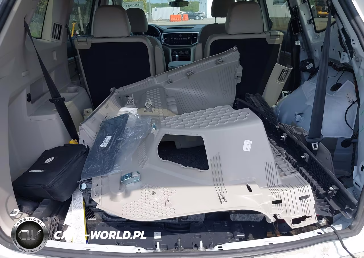 2019 Volkswagen Atlas 3.6L V6 Sel Premium VIN:1V2NR2CA8KC576088 - 12