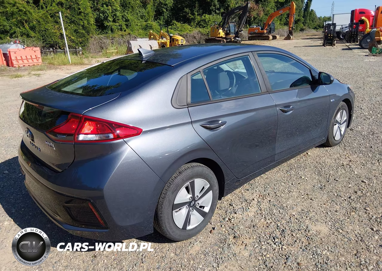 2018 Hyundai Ioniq Hybrid Blue VIN:KMHC65LC5JU076494 - 4
