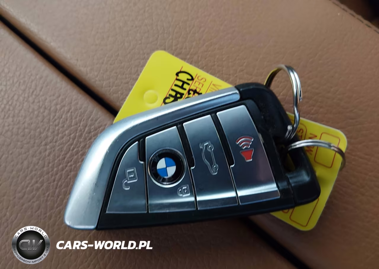 2018 BMW 540I VIN:WBAJE5C55JWA95485 - 11