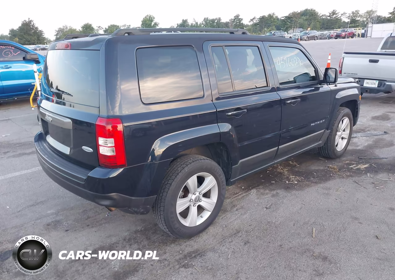 2011 Jeep Patriot Sport VIN:1J4NF1GB4BD100285 - 4