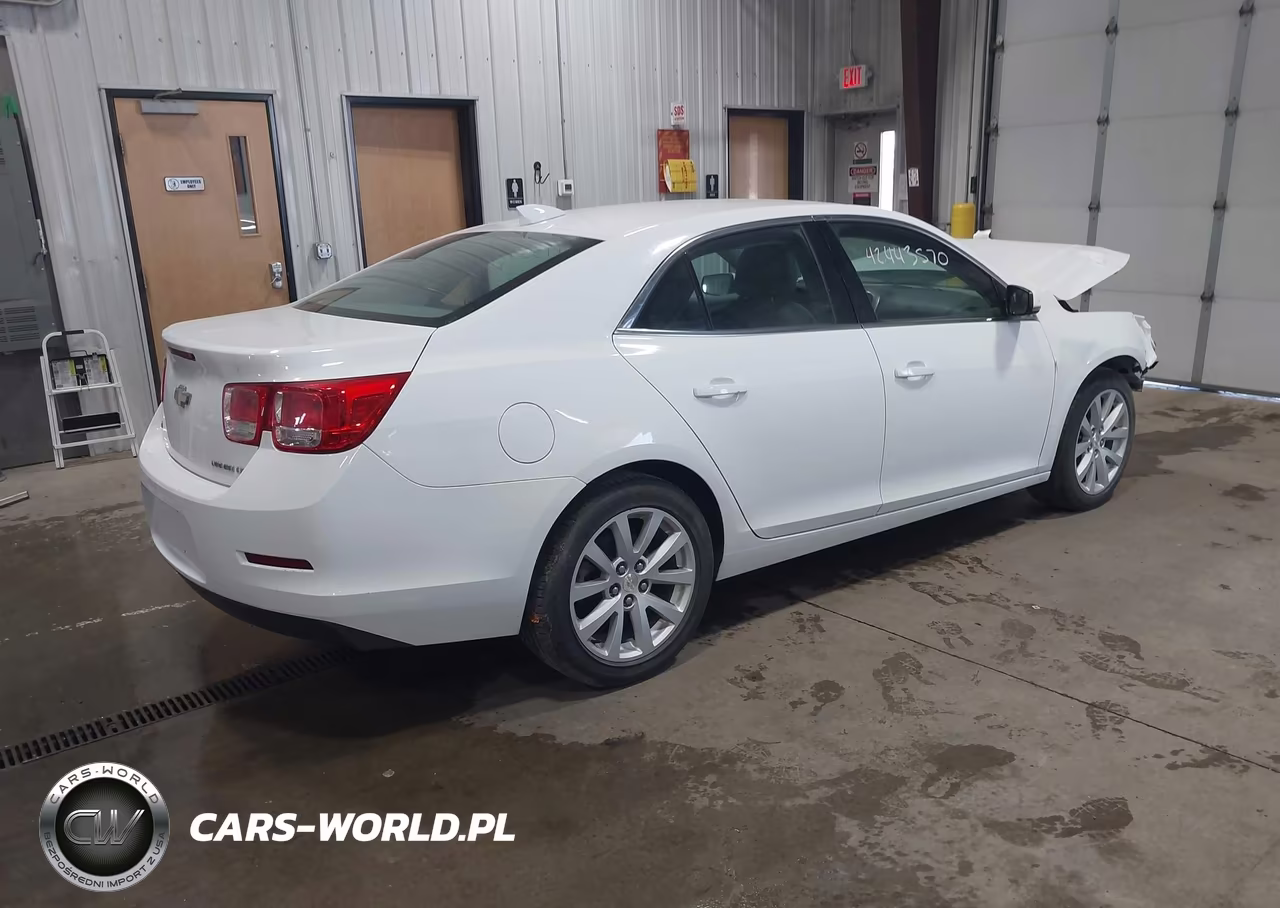 2015 Chevrolet Malibu 2Lt VIN:1G11D5SL5FF144381 - 4