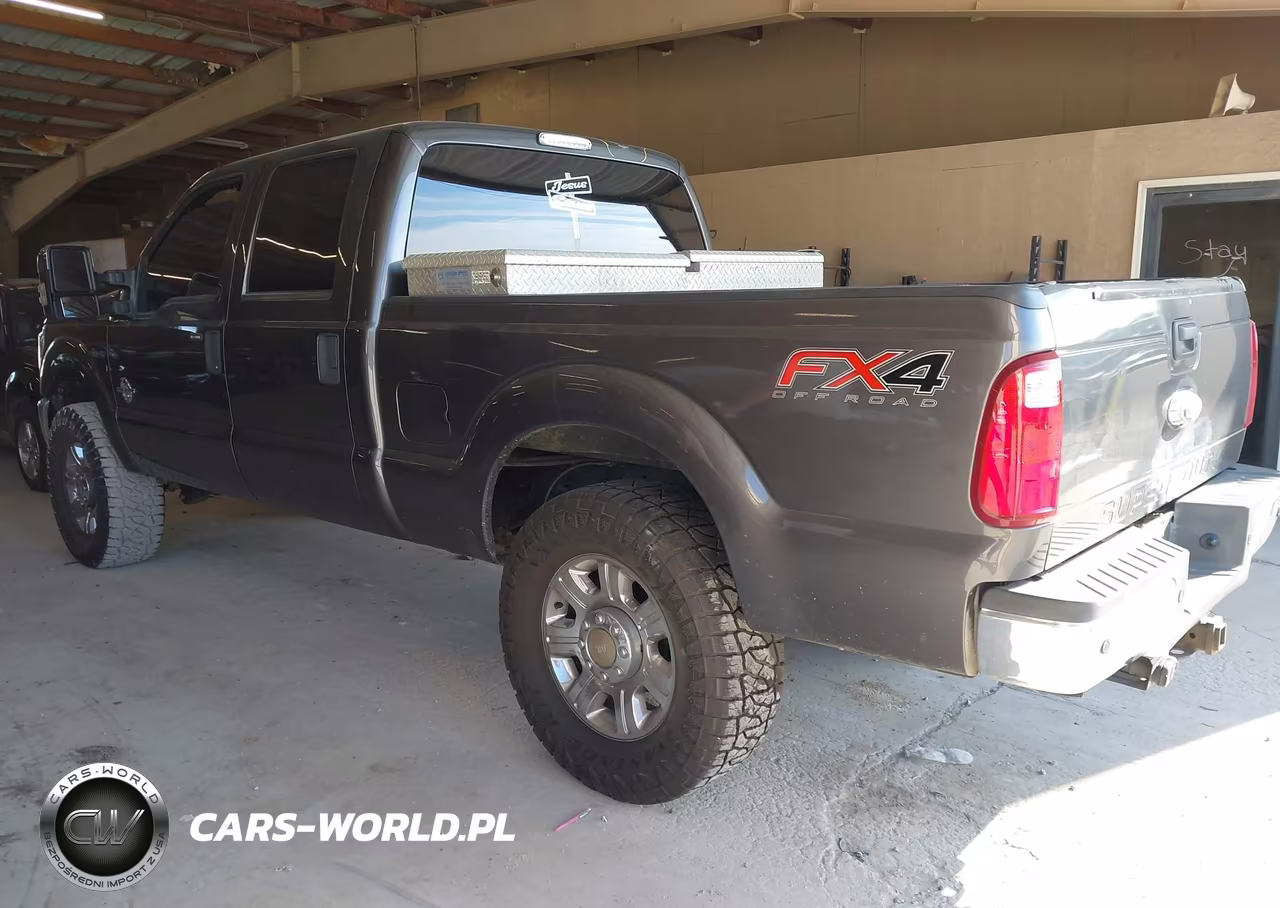 2016 Ford F-250 Xlt VIN:1FT7W2BT5GEA89979 - 3