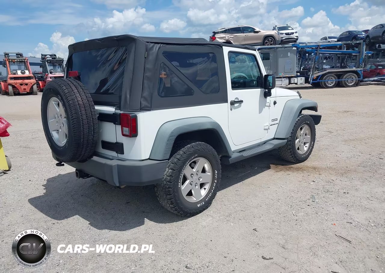 2012 Jeep Wrangler Sport VIN:1C4AJWAG2CL171464 - 4