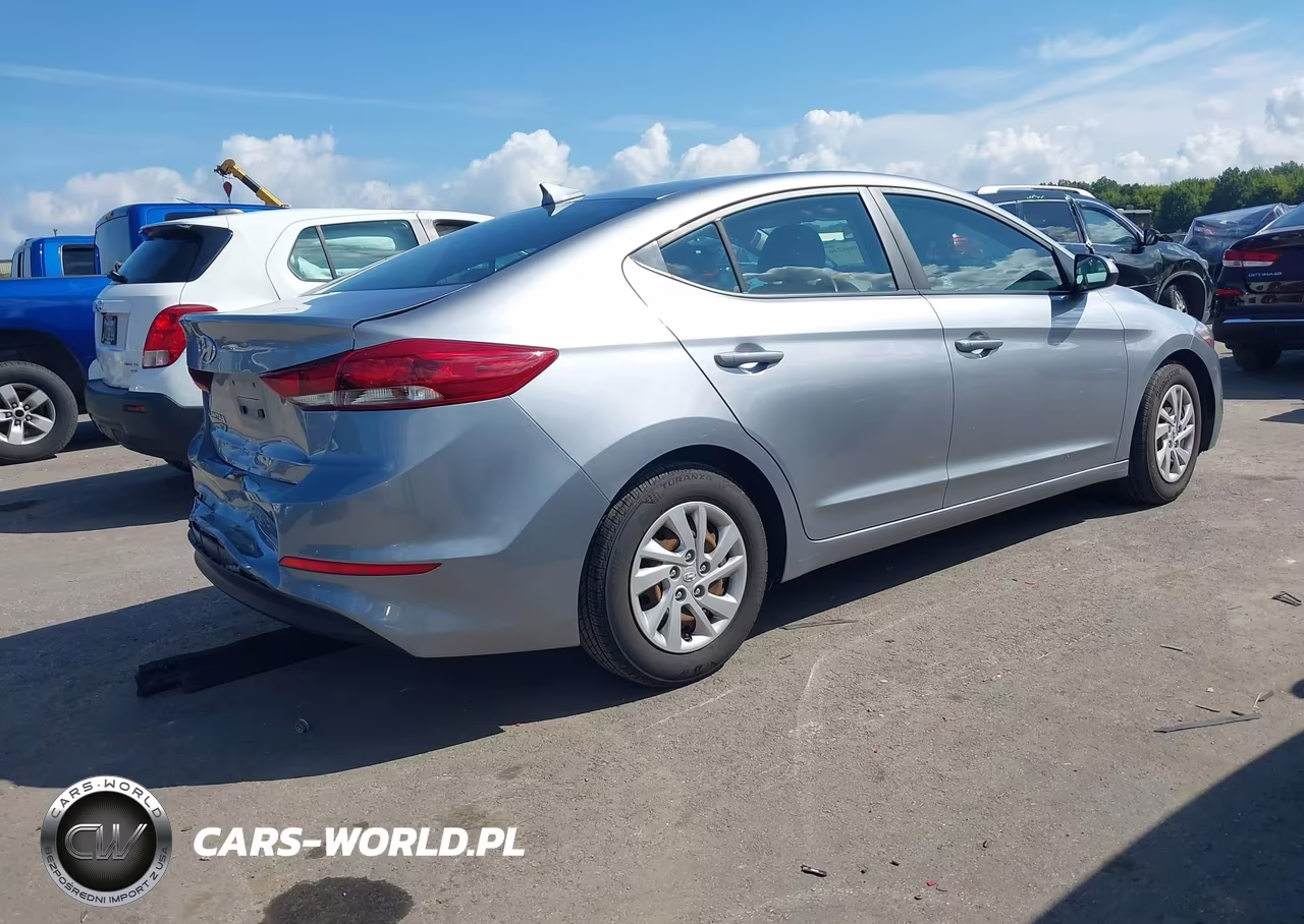 2017 Hyundai Elantra Se VIN:5NPD74LF1HH181757 - 4