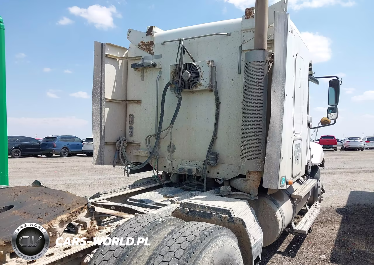2005 Freightliner Conventional Columbia VIN:1FUJA6CK35LV24744 - 4