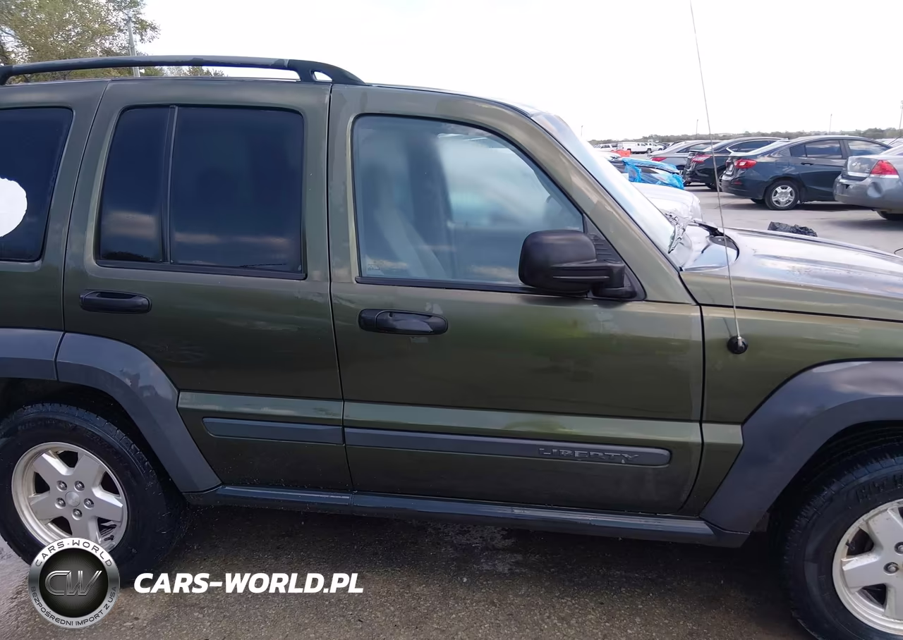 2007 Jeep Liberty Sport VIN:1J4GL48K27W675840 - 14