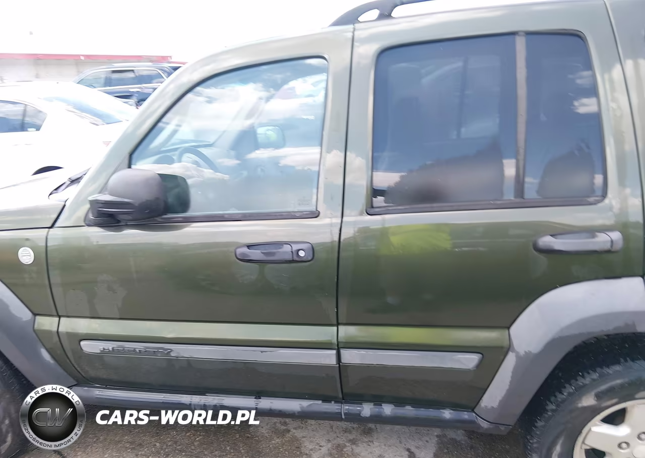 2007 Jeep Liberty Sport VIN:1J4GL48K27W675840 - 15