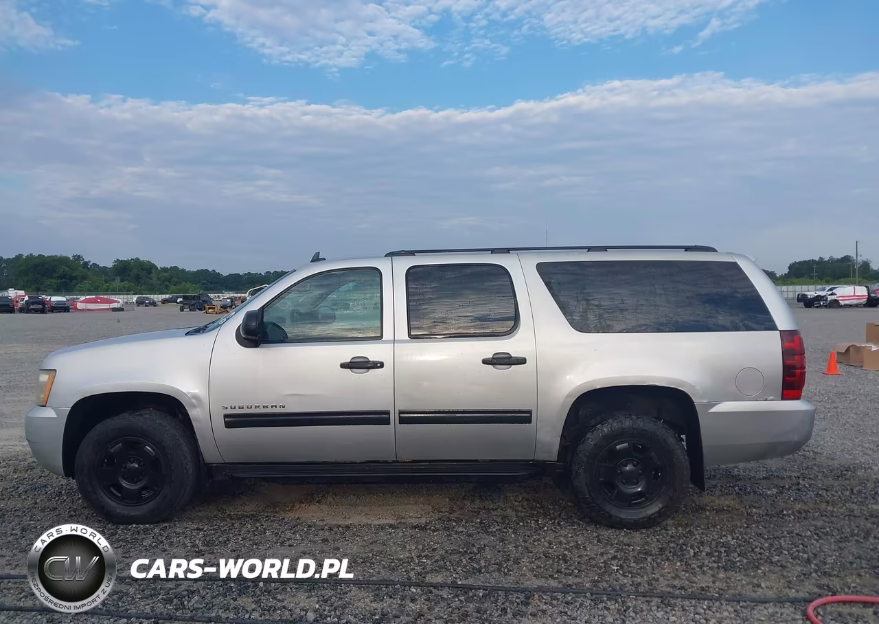 2010 Chevrolet Suburban 1500 Ls VIN:1GNUKHE31AR216828 - 14
