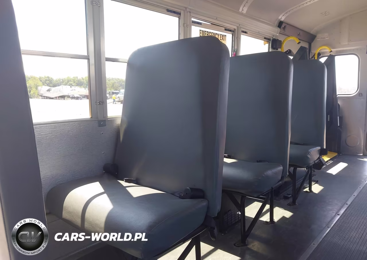 2012 GMC Savana Cutaway 4500 Series Diesel VIN:1GD675BL5C1118274 - 8