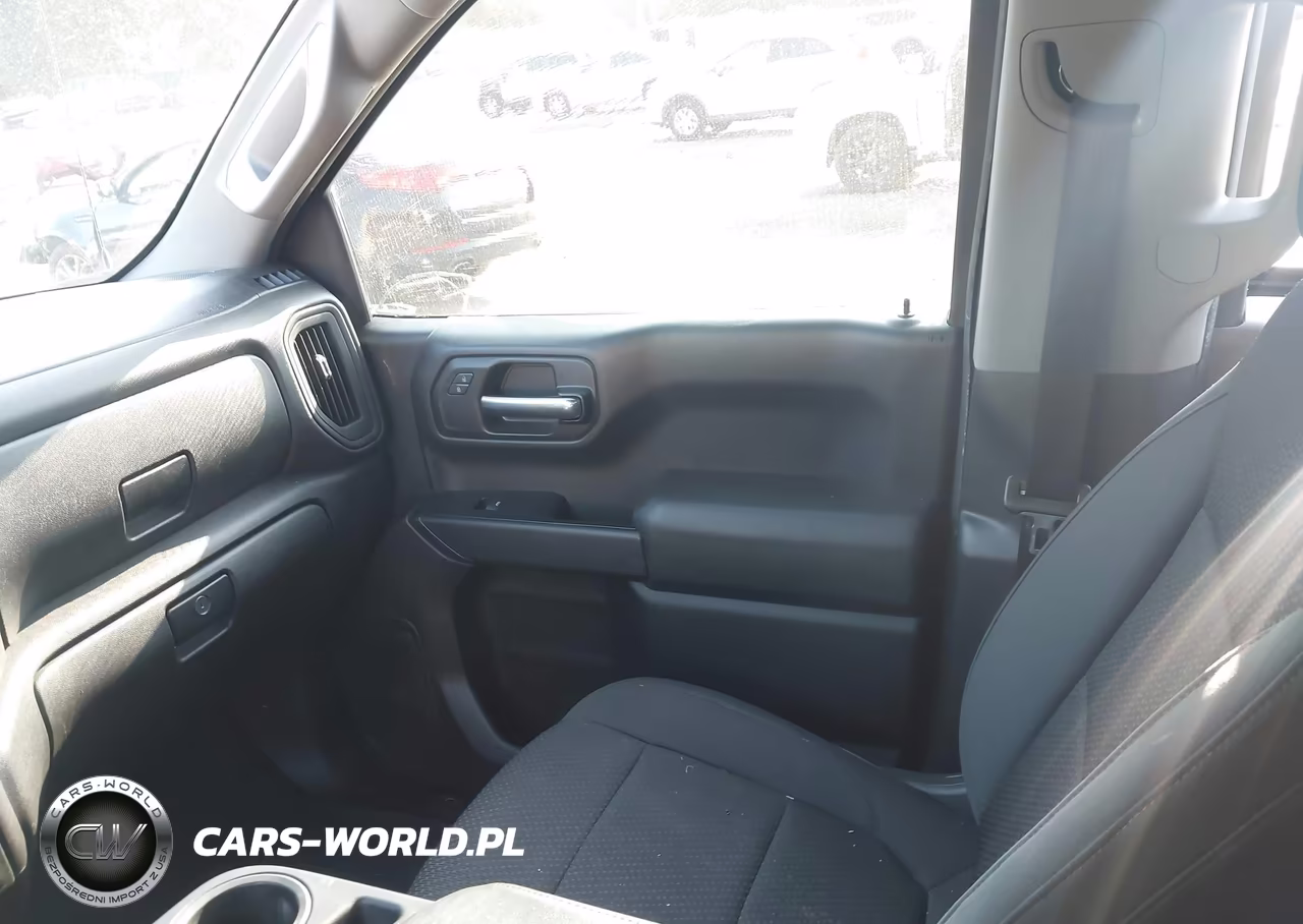 2019 Chevrolet Silverado 1500 Custom VIN:1GCRWBEH4KZ411576 - 5
